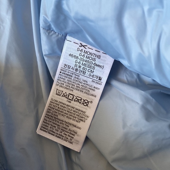 BABY GAP Unisex Snow Bodysuit Size 0-6 Months - Picture 9 of 12